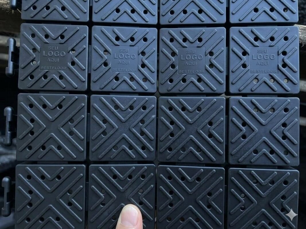 Piso Best Floor com logo gravado direto na peça